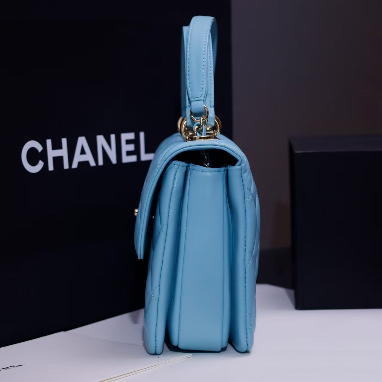 Pre-Owned Authentic 25cm Chanel Trendy Large  Bag Light Blue