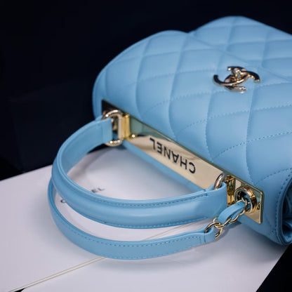 Pre-Owned Authentic 25cm Chanel Trendy Large  Bag Light Blue