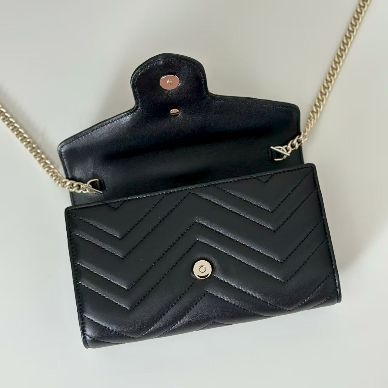 Gucci GG Marmont Small Black Bag Pre-Owned Authentic