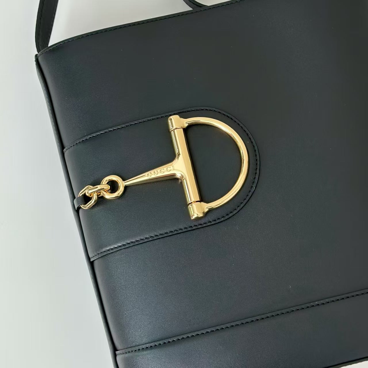 Gucci 73 Medium Bag  Black Leather Pre-Owned Authentic