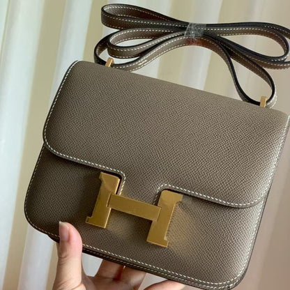 Pre-Owned Authentic - Hermes Constance 18 Epsom Leather Elephant Grey with Rose Gold Hardware