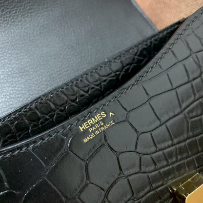 Pre-Owned Authentic - Hermes Constance 18 in Black Shiny Alligator with Gold Hardware