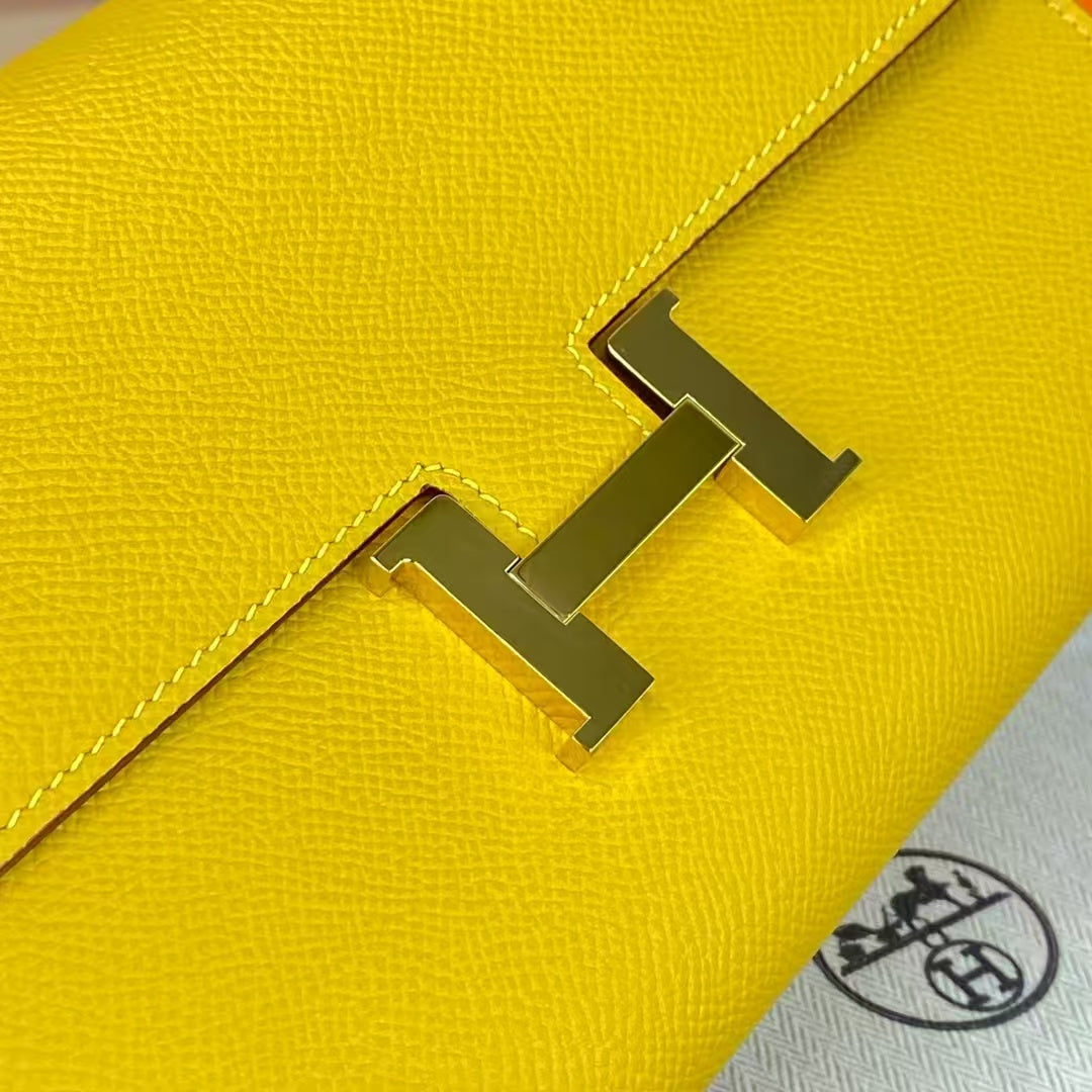 Hermès Constance Wallet To Go in Lime Evercolor – Wallet Only – Pre-Owned Authentic