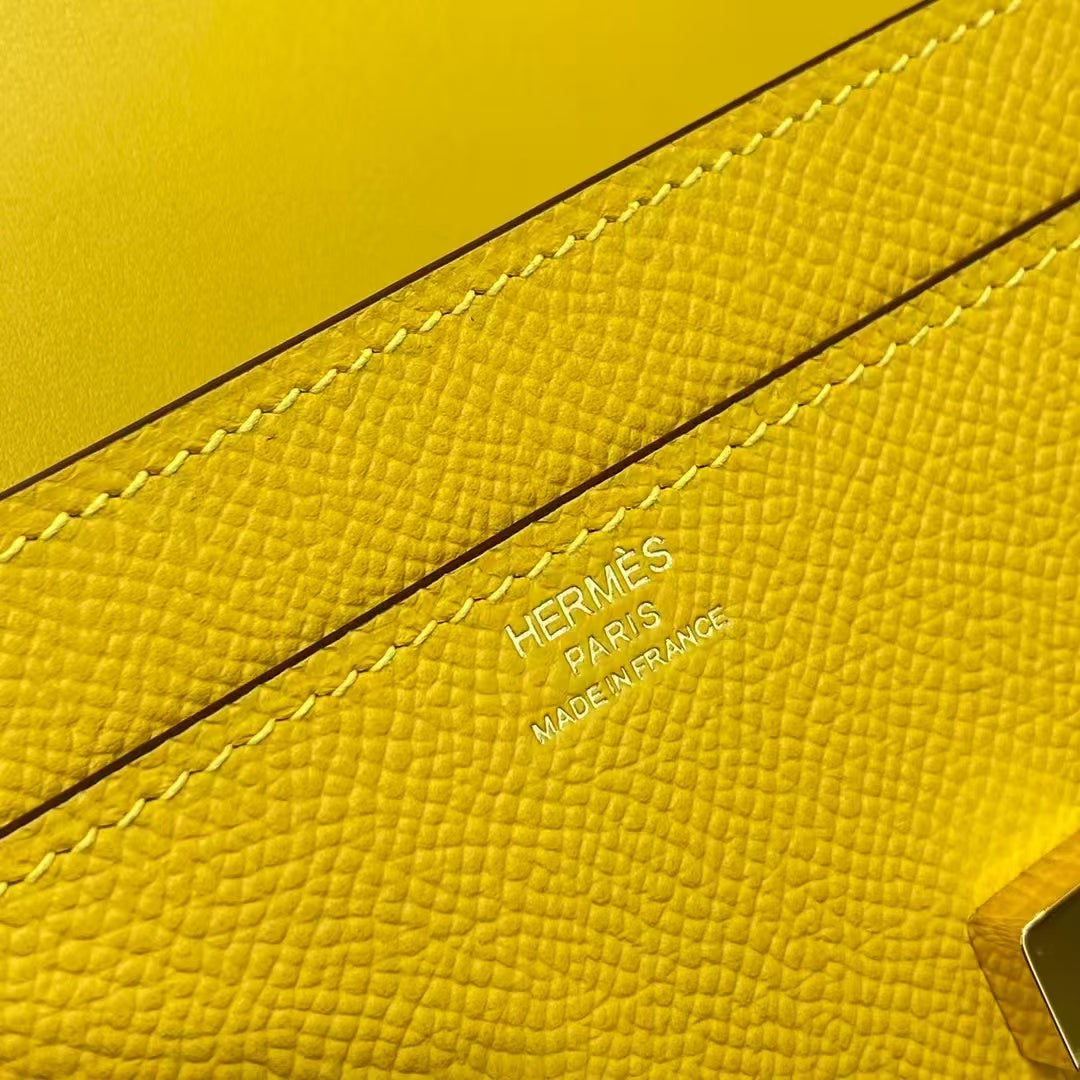 Hermès Constance Wallet To Go in Lime Evercolor – Wallet Only – Pre-Owned Authentic