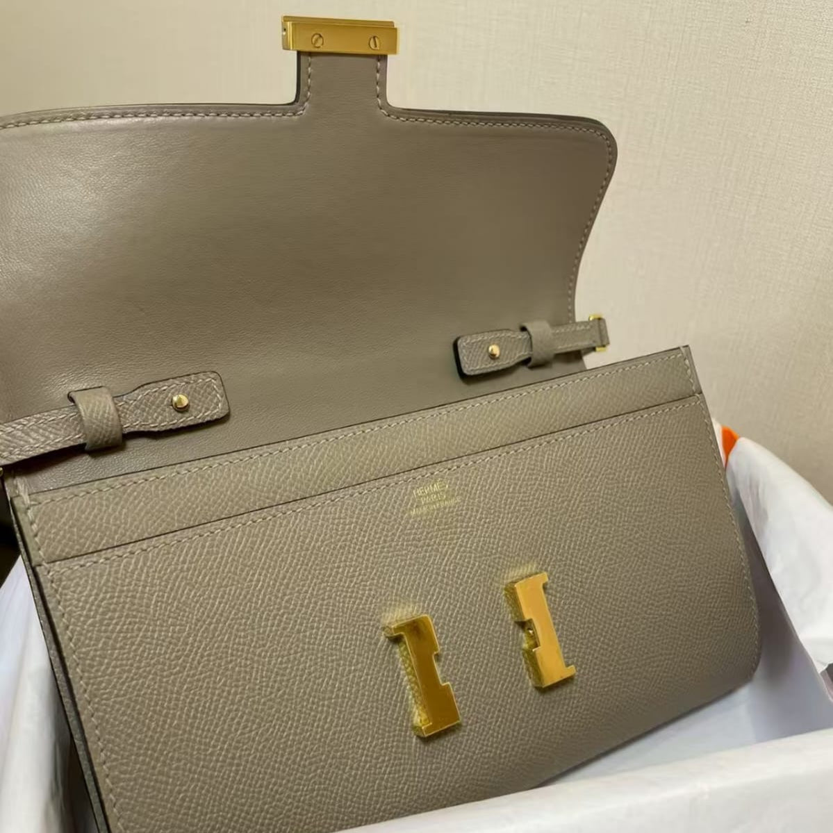 Hermès Constance Large Calfskin Wallet with Gold Hardware – Pre-Owned Authentic