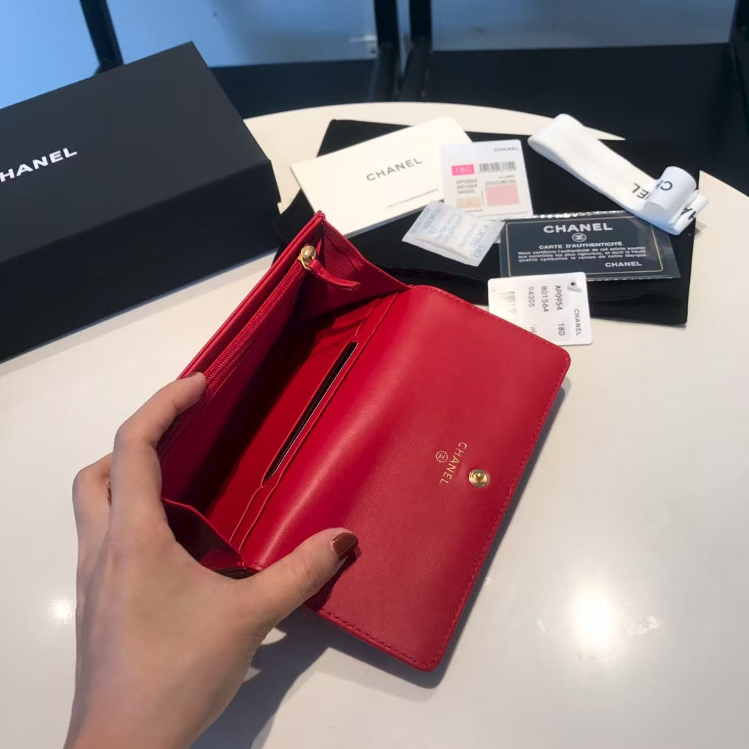 Chanel 19 Quilted Flap Wallet in Red Goatskin with Aged Brass CC – Pre-Owned Authentic