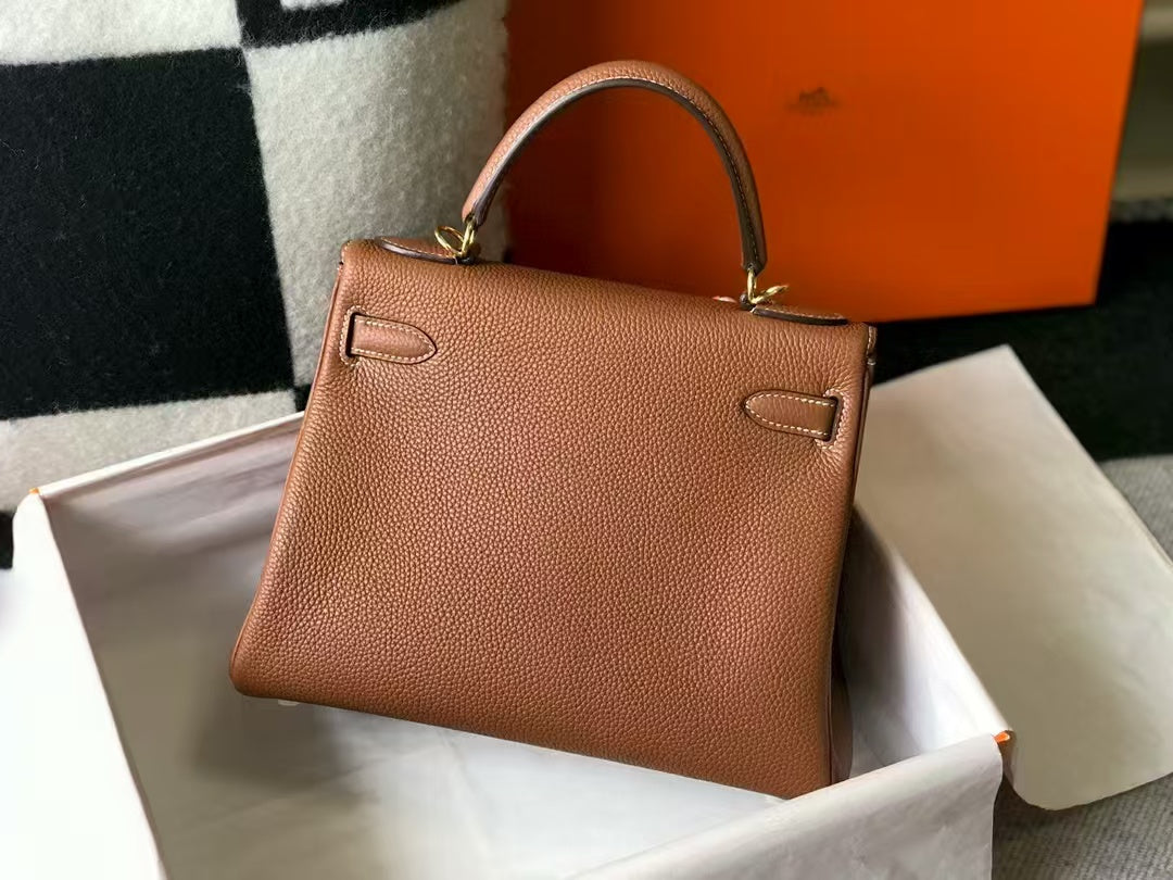 Hermes Kelly 25 Retourne Togo Leather in Gold – Pre-Owned Authentic