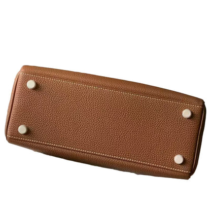 Pre-Owned Authentic Hermes Kelly 25 Tan Leather in Gold