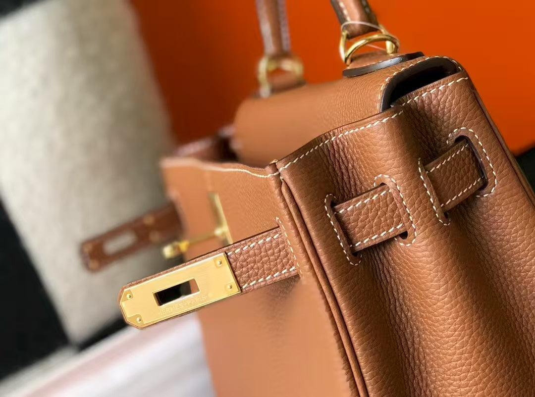 Hermes Kelly 25 Retourne Togo Leather in Gold – Pre-Owned Authentic