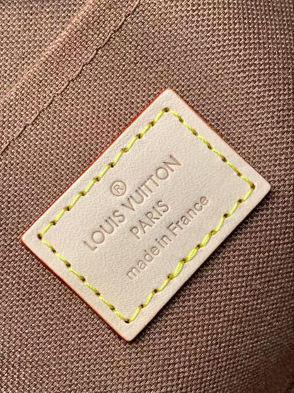M44813 Pre-Owned Authentic Louis Vuitton Multi Pochette with Authentic RFID Tag