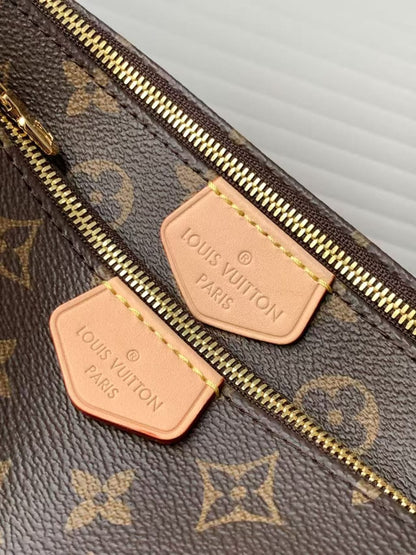M44813 Pre-Owned Authentic Louis Vuitton Multi Pochette with Authentic RFID Tag