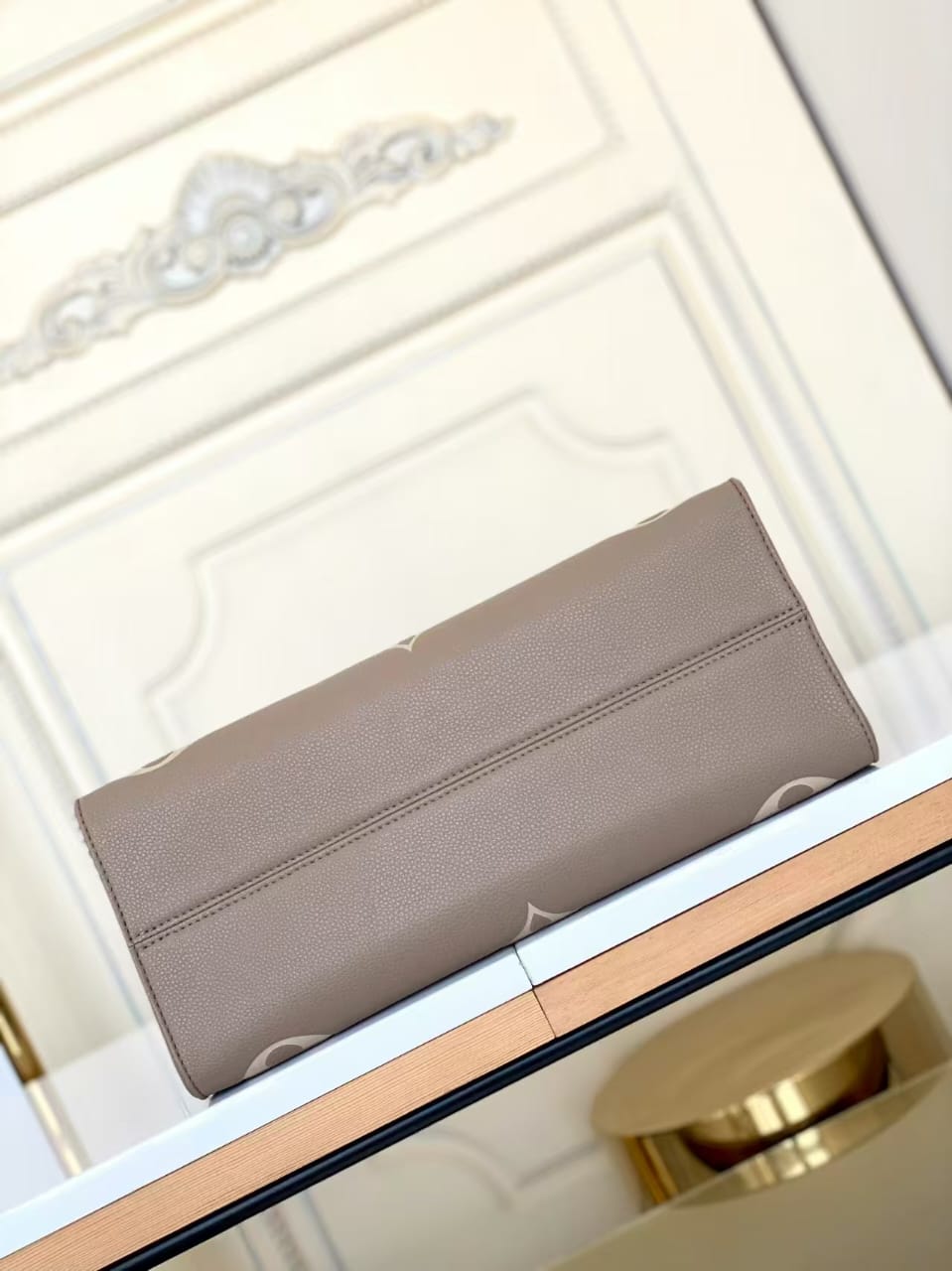 Pre-Owned Authentic Louis Vuitton Onthego MM