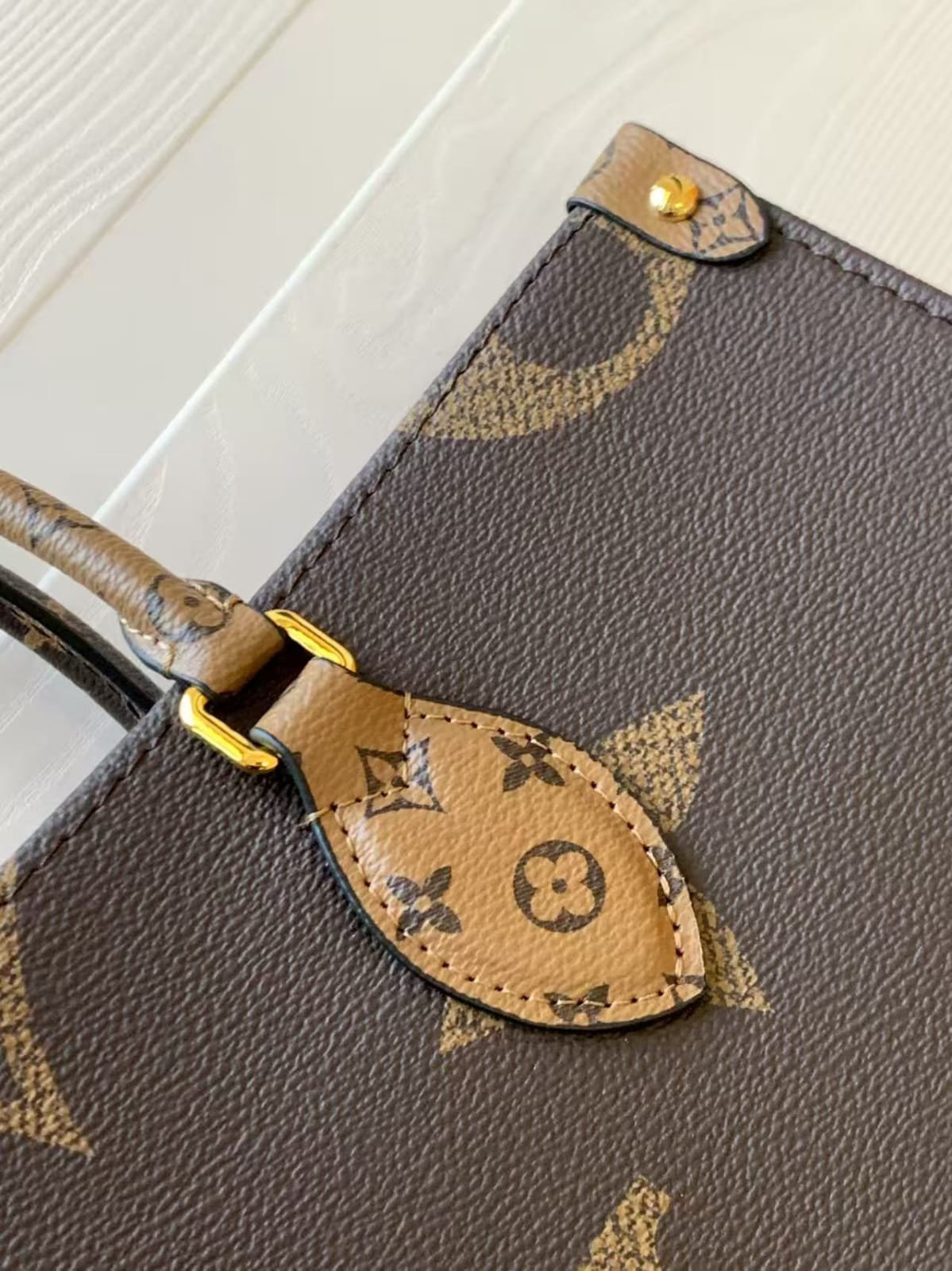 Pre-Owned Authentic Louis Vuitton OnTheGo MM