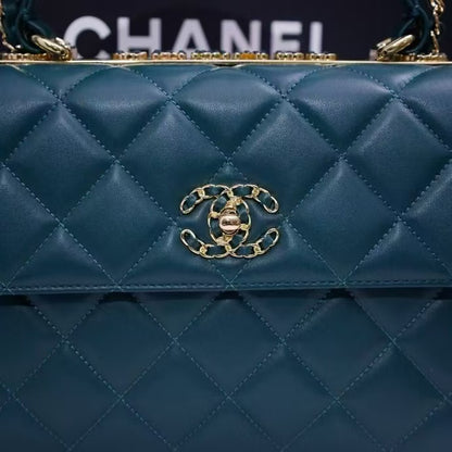 Pre-Owned Authentic 25cm Chanel Trendy Large Bag Dark Green with Crystals