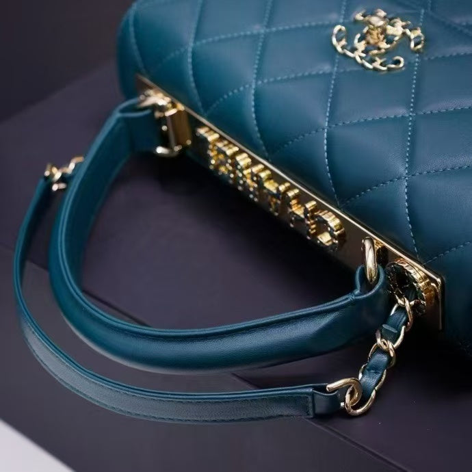 Pre-Owned Authentic 25cm Chanel Trendy Large Bag Dark Green with Crystals