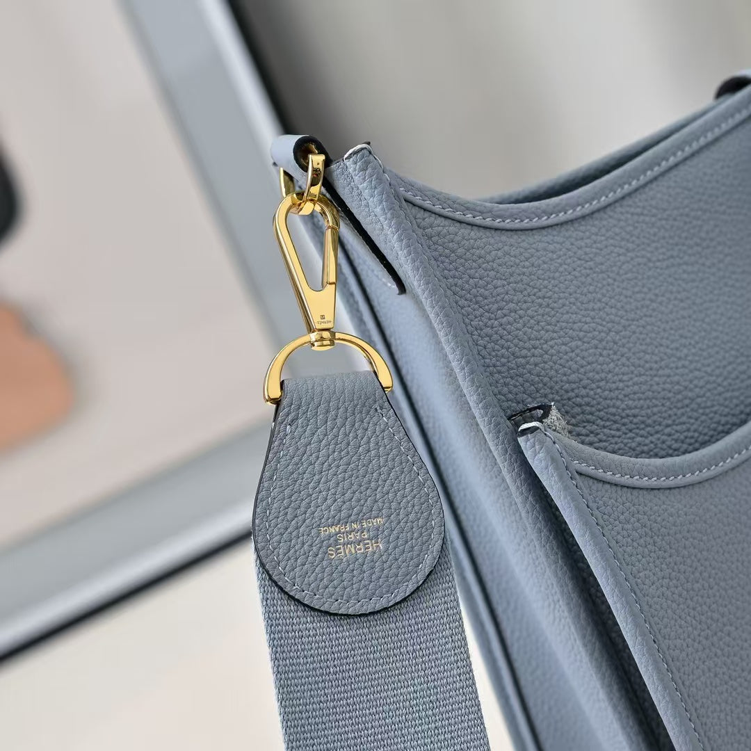 Pre-Owned Authentic Hermes Evelyne 23  Light Blue