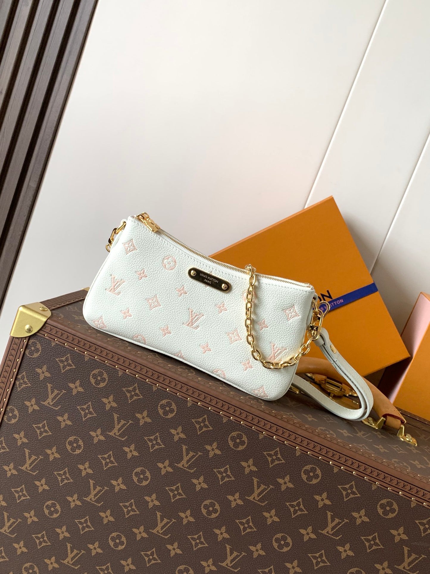 Pochette Liv with Authentic RFID Tag - Pre-Owned Authentic