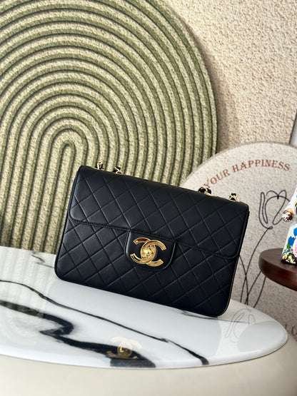 Chanel Vintage Classic Flap Bag front view